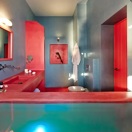 Caldera Colors Fira (Santorini)