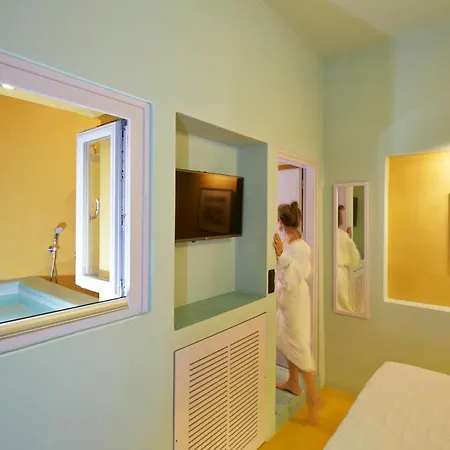 Caldera Colors Apartment