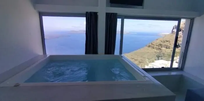 Caldera Colors * Fira (Santorini)